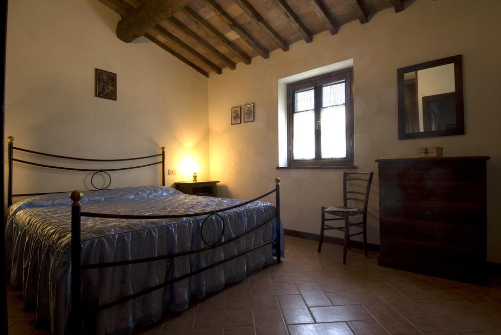 Casa Il Ponte Apartamento Chianni Quarto foto